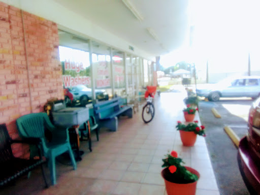 Laundromat «Zephyrhills Laundromat», reviews and photos, 37852 FL-54, Zephyrhills, FL 33542, USA