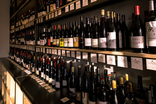 Wine Store «Oakland Yard Wine Shop», reviews and photos, 420 40th St, Oakland, CA 94609, USA