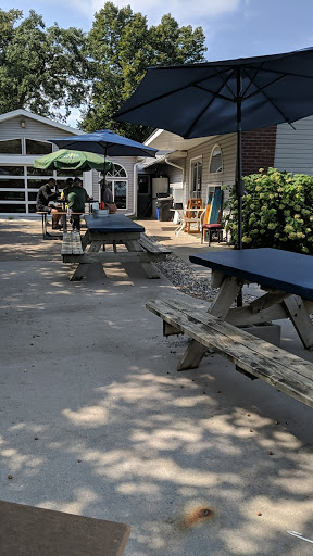 Restaurant «Beach Bums Bar & Eatery», reviews and photos, 35776 Co Hwy 72, Battle Lake, MN 56515, USA