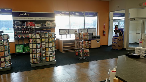 Print Shop «FedEx Office Print & Ship Center», reviews and photos, 6272 Mayfield Rd, Mayfield Heights, OH 44124, USA