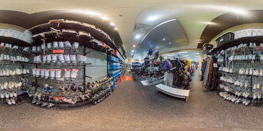 Sporting Goods Store «Play It Again Sports», reviews and photos, 800 S Hover Rd #43, Longmont, CO 80501, USA