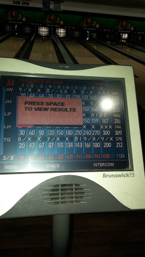 Bowling Alley «Poelking Bowling Centers: Marian Lanes», reviews and photos, 6170 Brandt Pike, Huber Heights, OH 45424, USA