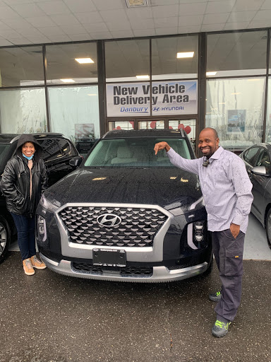 Hyundai Dealer «Danbury Hyundai», reviews and photos, 102 Federal Rd, Danbury, CT 06810, USA