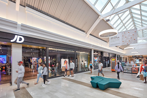 Shopping Mall «Cape Cod Mall», reviews and photos, 769 Iyannough Rd, Hyannis, MA 02601, USA