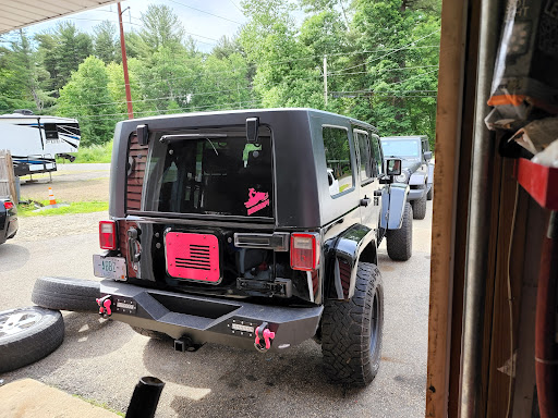 Auto Body Shop «Maaco Collision Repair & Auto Painting», reviews and photos, 154 Middlesex St, North Chelmsford, MA 01863, USA