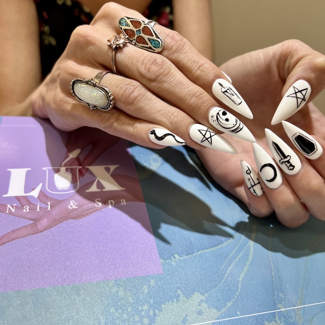 Lux Nail & Spa