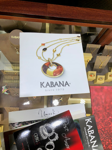 Jewelry Repair Service «Grand Jewelers», reviews and photos, 8185 Holly Rd # 8, Grand Blanc, MI 48439, USA