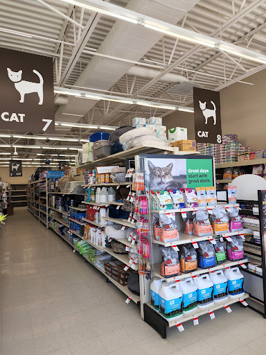 Pet Supply Store «Pet Supplies Plus», reviews and photos, 29402 Woodward Ave, Royal Oak, MI 48073, USA