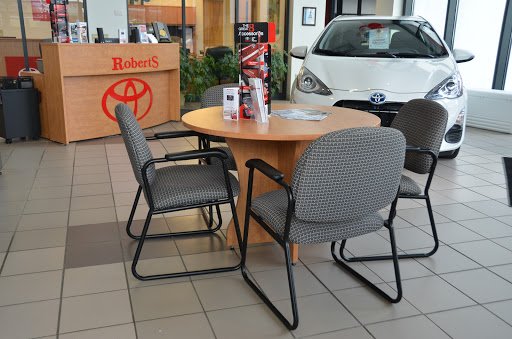 Car Dealer «Roberts Toyota», reviews and photos