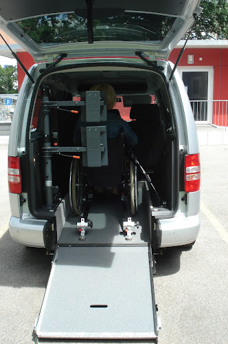 Rezensionen über ROLLATOUR Rollstuhltransport / Personentransport in Freienbach - Taxiunternehmen