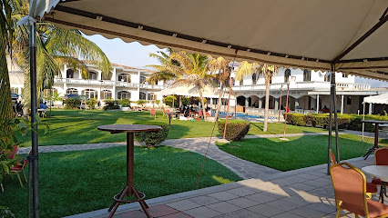Hotel Restaurant Tanganyika Lake View - Avenue de la Plage, Numero 14., A 400 Mètres du port de Bujumbura, Bujumbura, Burundi