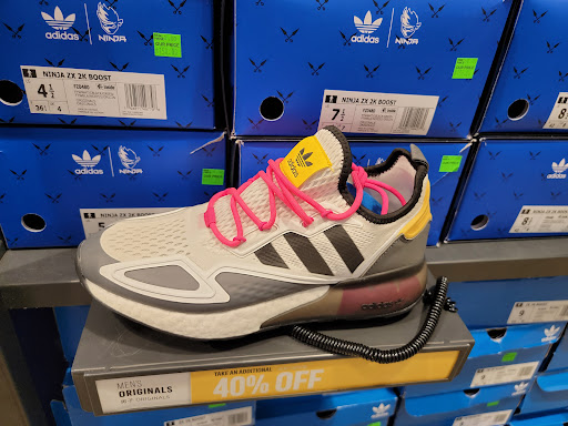 Sporting Goods Store «Adidas Outlet Store Leesburg», reviews and photos, 241 Fort Evans Rd NE #897, Leesburg, VA 20176, USA