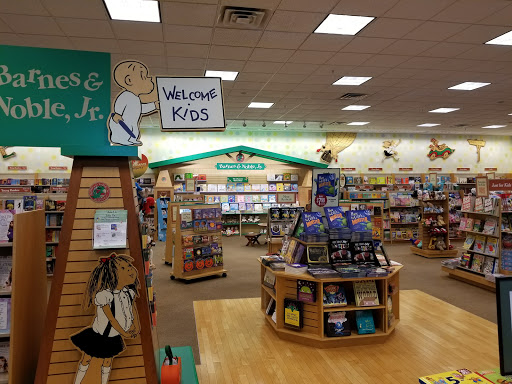 Book Store «Barnes & Noble», reviews and photos, 201 E Central Texas Expy, Harker Heights, TX 76548, USA