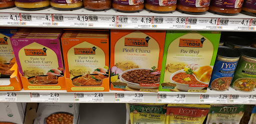 Grocery Store «Food Lion», reviews and photos, 1200 Beaver Brook Plz, New Castle, DE 19720, USA