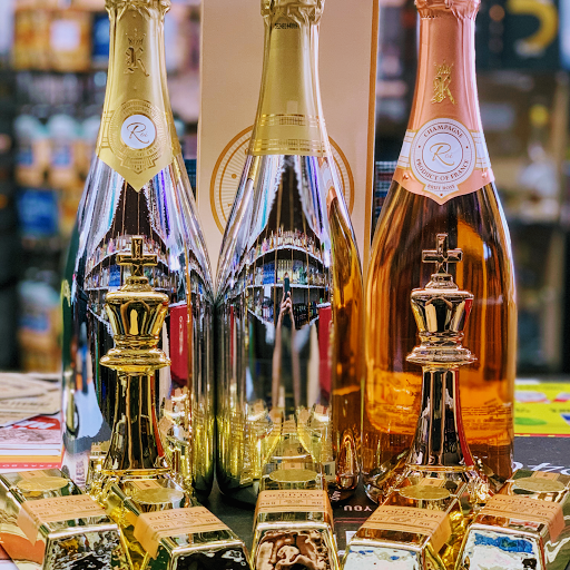 Liquor Store «Myrtle Beach Liquor», reviews and photos, 2010 N Kings Hwy suite A, Myrtle Beach, SC 29577, USA