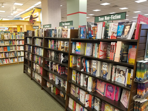 Book Store «Barnes & Noble», reviews and photos, 17111 Haggerty Rd, Northville, MI 48168, USA