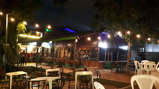 Bares ecuatorianos en Managua