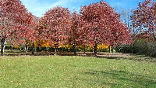 Golf Course «Dretzka Park Golf Course», reviews and photos, 12020 W Bradley Rd, Milwaukee, WI 53224, USA