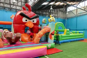 Inflatable World image