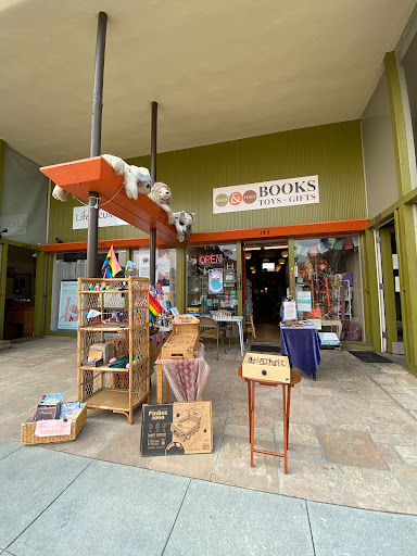 Book Store «Reach and Teach Books, Toys, and Gifts», reviews and photos, 144 W 25th Ave, San Mateo, CA 94403, USA