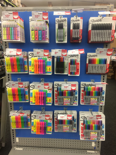 Office Supply Store «Staples», reviews and photos, 3058 Bardstown Rd, Louisville, KY 40205, USA