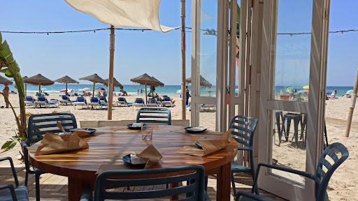 Moana Beach Bar - Restaurant - Av. Vía Augusta Julia, 11011 Cádiz