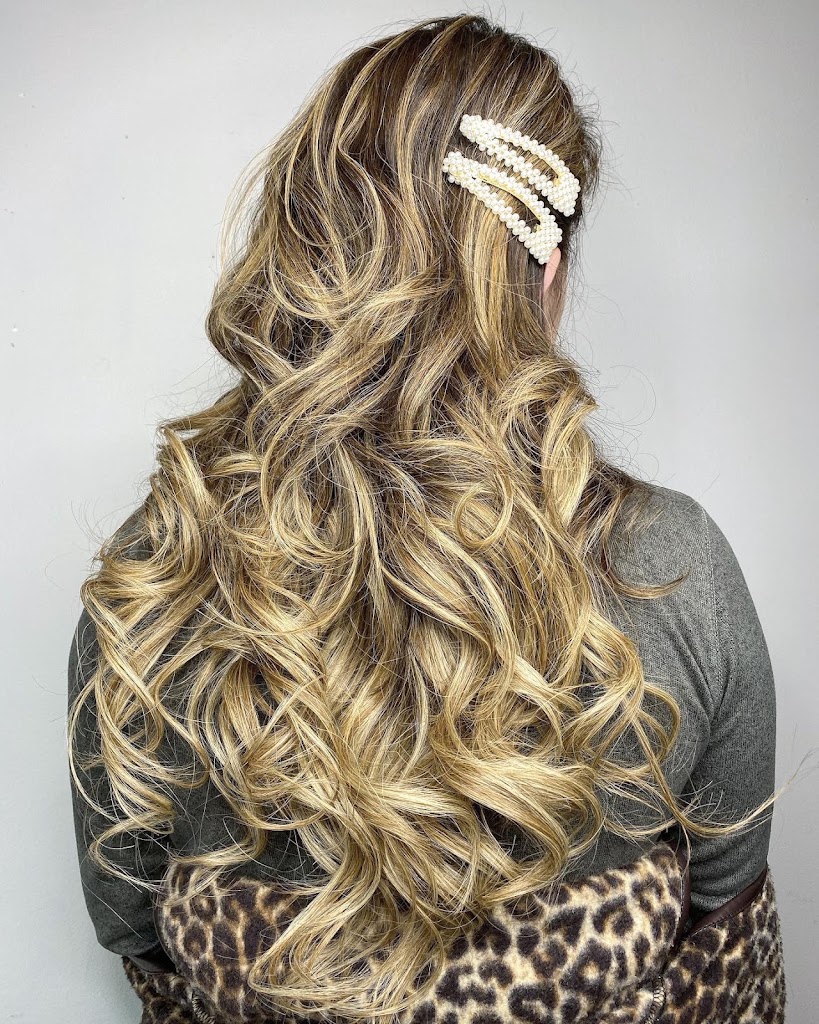 SALON BLUE & SPA 48360