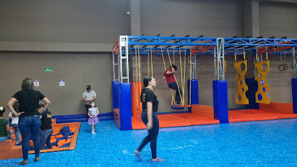 Centro Deportivo La Caja - Av. Del Ferrocarril, Comuna 2, Santa Marta, Magdalena, Colombia