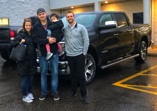 Car Dealer «Palmen Motors Dodge Chrysler Jeep Ram», reviews and photos, 5431 75th St, Kenosha, WI 53142, USA