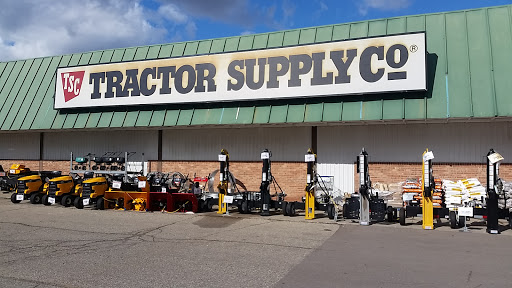 Tractor Supply Co., 1437 E M 21, Owosso, MI 48867, USA, 