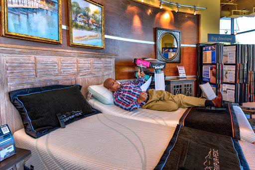 Furniture Store «Rooms To Go Express Furniture Store - Leesburg», reviews and photos, 10300 US-441 #9, Leesburg, FL 34788, USA