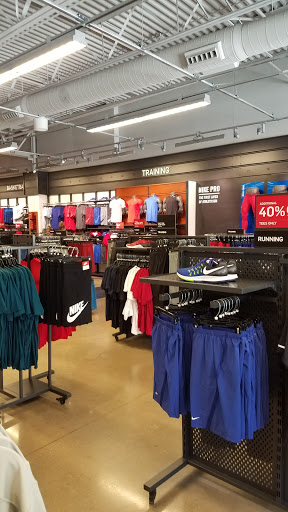 Clothing Store «Nike Factory Store», reviews and photos, 4401 N Interstate Hwy 35 #399, Round Rock, TX 78664, USA