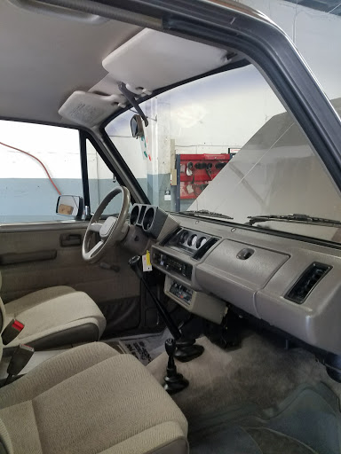 Auto Repair Shop «Creech Import Repair, Inc.», reviews and photos, 1818 St Albans Dr #106, Raleigh, NC 27609, USA