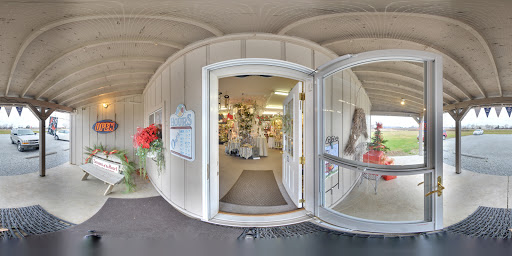 Gift Shop «Seasons Of The Heart Gift Shoppe», reviews and photos, 2115 E 67th St, Anderson, IN 46013, USA
