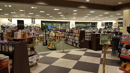 Book Store «Barnes & Noble», reviews and photos, 2960 Center Valley Pkwy, Center Valley, PA 18034, USA