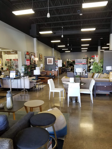Furniture Rental Service «CORT Furniture Rental & Clearance Center», reviews and photos, 13946 Lee Jackson Memorial Hwy, Chantilly, VA 20151, USA