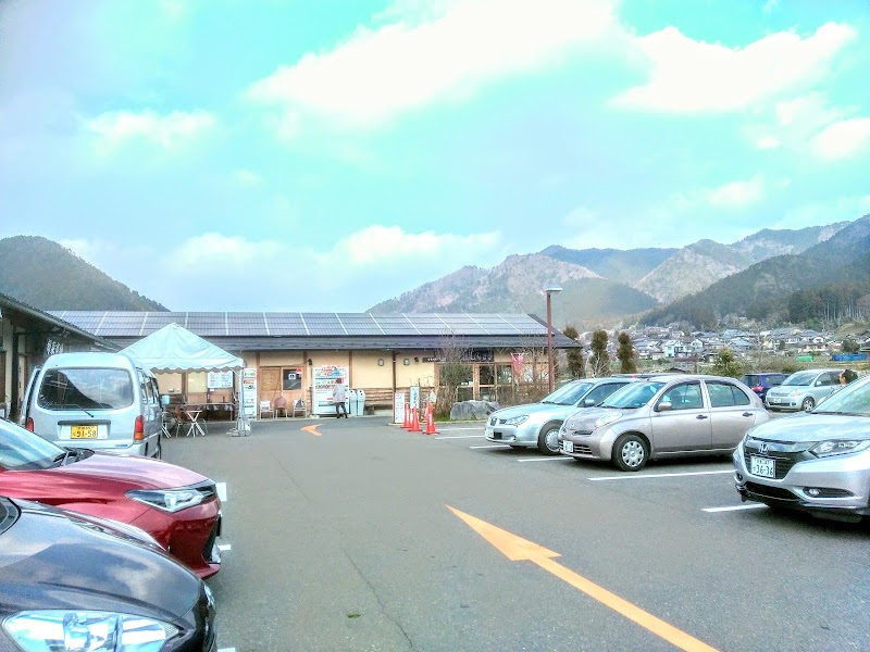 里の駅 大原 駐車場