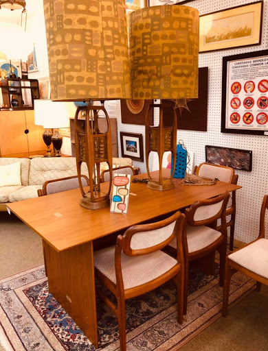 Used Furniture Store «Furniture Lounge», reviews and photos, 11 E University Ave, Champaign, IL 61820, USA