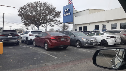Hyundai Dealer «Red McCombs Hyundai Northwest», reviews and photos, 13663 Interstate 10 Frontage Rd, San Antonio, TX 78249, USA