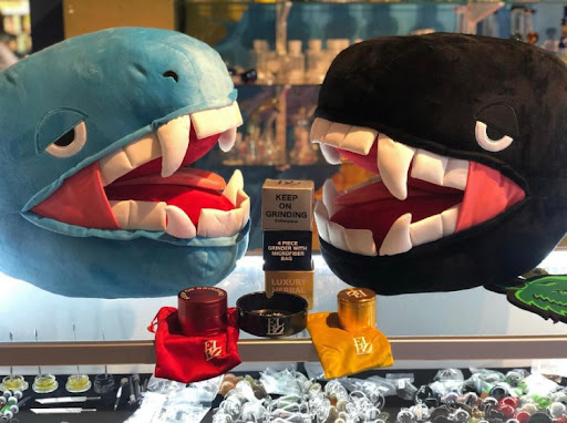 Tobacco Shop «Happy Clouds Smoke Shop», reviews and photos, 7205 N Lamar Blvd #200, Austin, TX 78752, USA