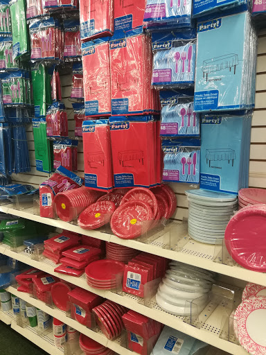 Dollar Store «Dollar Tree», reviews and photos, 64 W 66th St, Richfield, MN 55423, USA
