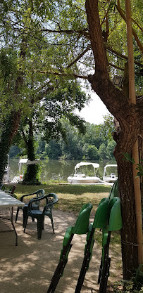 Atmosphère du Base de Caix, activités nautiques, restaurant, camping ️ et aire de camping-car à Luzech - n°14