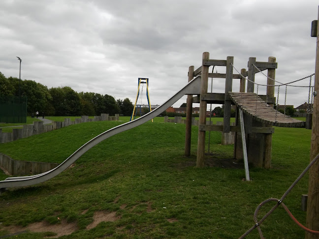 Reviews of Caludon Castle Park in Coventry - Parking garage