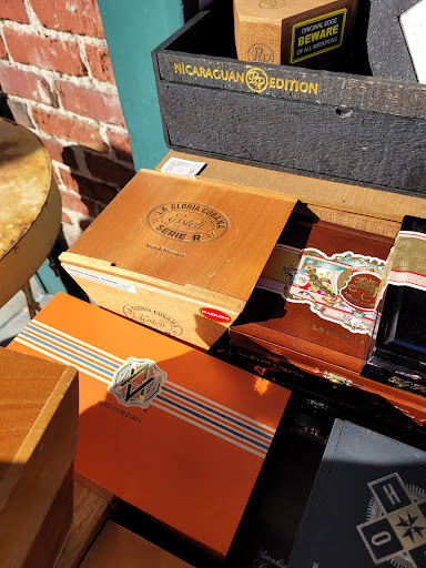 Cigar Shop «Burlingame Tobacconists», reviews and photos, 1404 Burlingame Ave, Burlingame, CA 94010, USA