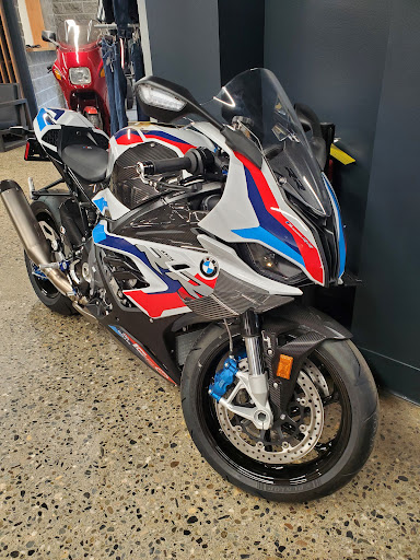 BMW Motorcycle Dealer «Max BMW Motorcycles», reviews and photos, 465 Federal Rd, Brookfield, CT 06804, USA