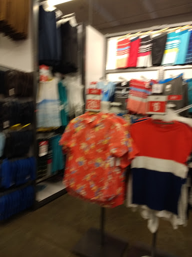 Clothing Store «Old Navy», reviews and photos, 9155 W Stockton Blvd, Elk Grove, CA 95758, USA