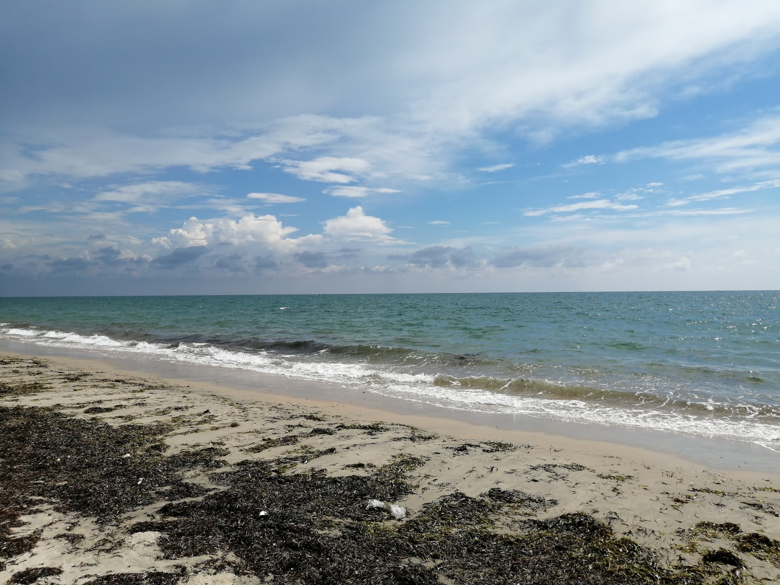 Foto af Keeri Beach med høj niveau af renlighed