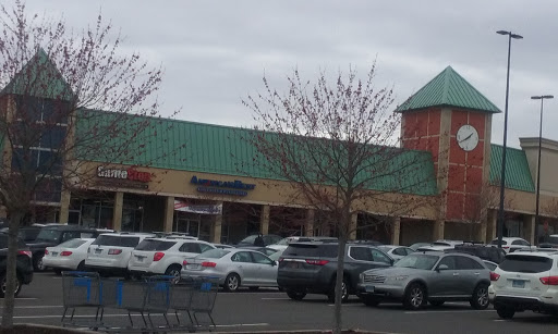 Berkshire Shopping Center, 67 Newtown Rd, Danbury, CT 06810, USA, 