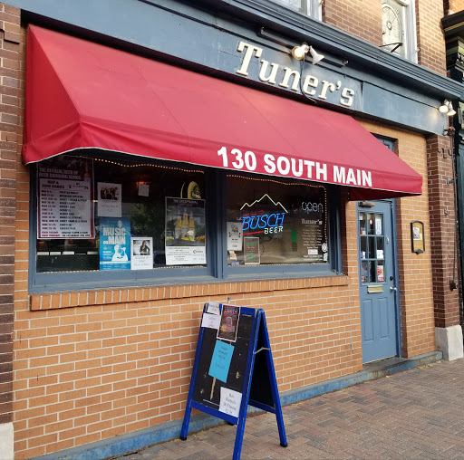 Bar «Tuners Bar & Grill», reviews and photos, 130 S Main St, St Charles, MO 63301, USA