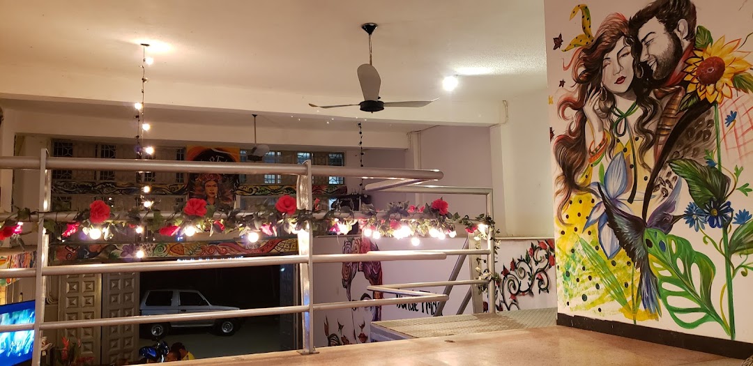 Donde Frida Café & Bar